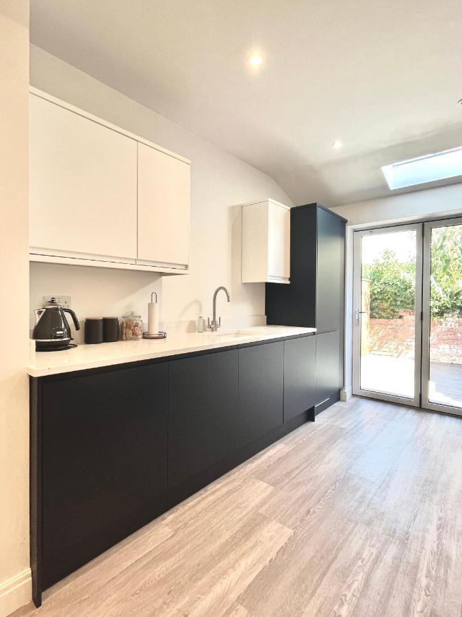 Mode Apartments St Annes ลิธึม เซนต์ แอนน์ส ภายนอก รูปภาพ