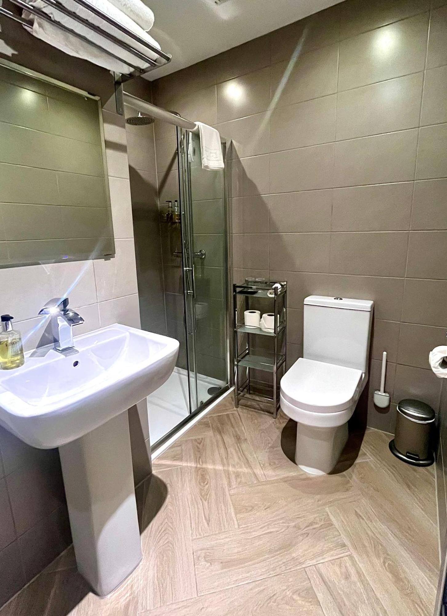 Mode Apartments St Annes ลิธึม เซนต์ แอนน์ส ภายนอก รูปภาพ